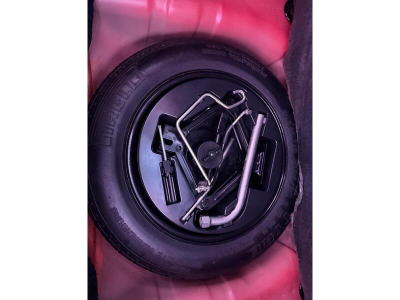 Ford Ka 1.2 Zetec Euro 5 (s/s) 3dr - U489