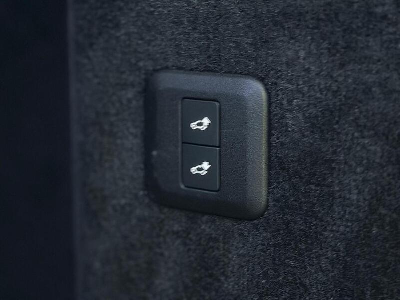 Land Rover Range Rover Sport 5.0 P575 V8 SVR Carbon Edition Auto 4WD Euro 6 (s/s) 5dr - U496