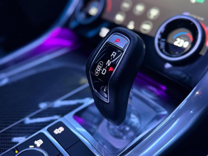 Land Rover Range Rover Sport 5.0 P575 V8 SVR Carbon Edition Auto 4WD Euro 6 (s/s) 5dr - U496