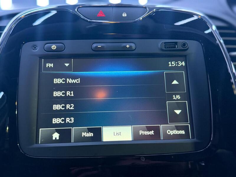 Renault Captur 1.5 dCi Dynamique S MediaNav EDC Euro 5 5dr - U502