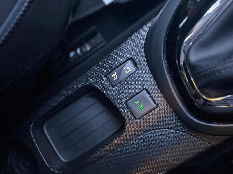 Renault Captur 1.5 dCi Dynamique S MediaNav EDC Euro 5 5dr - U502