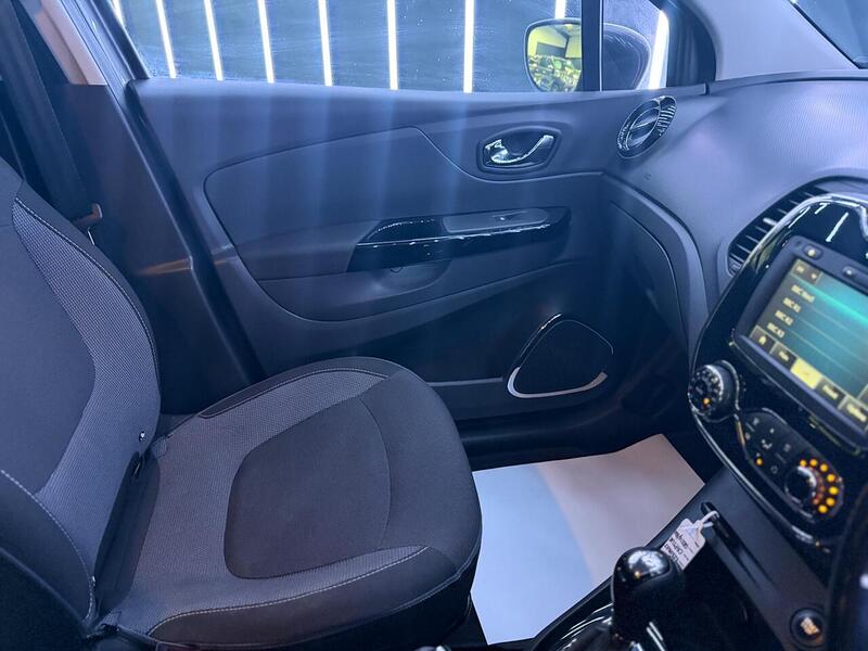 Renault Captur 1.5 dCi Dynamique S MediaNav EDC Euro 5 5dr - U502