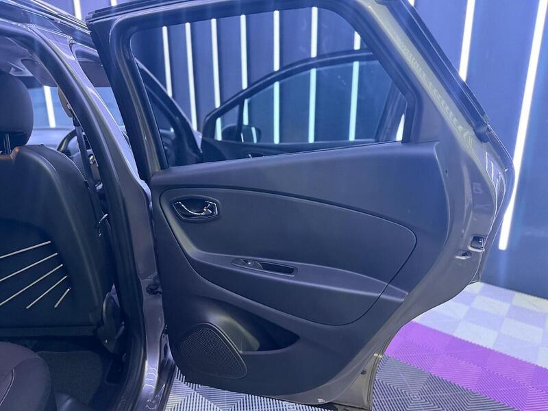 Renault Captur 1.5 dCi Dynamique S MediaNav EDC Euro 5 5dr - U502