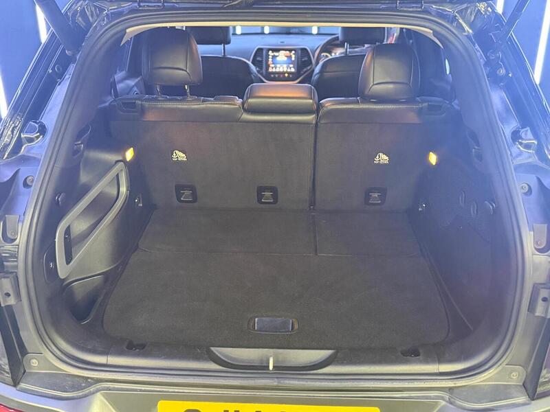 Jeep Cherokee Cherokee Limited SUV 1 Automatic Diesel - U511