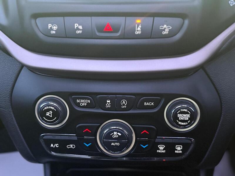 Jeep Cherokee Cherokee Limited SUV 1 Automatic Diesel - U511