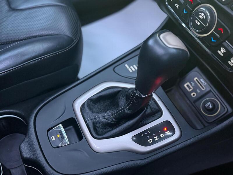 Jeep Cherokee Cherokee Limited SUV 1 Automatic Diesel - U511