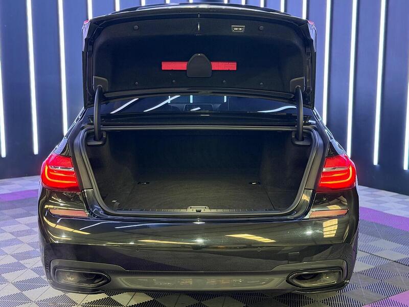 BMW 7 Series 2.0 740Le 9.2kWh M Sport Auto xDrive Euro 6 (s/s) 4dr - U517