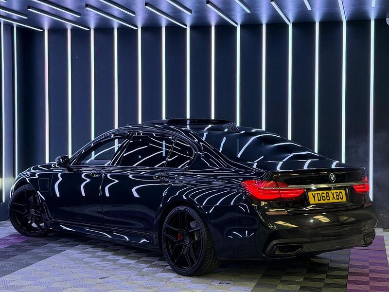 BMW 7 Series 2.0 740Le 9.2kWh M Sport Auto xDrive Euro 6 (s/s) 4dr - U517