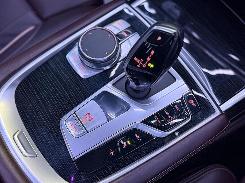 BMW 7 Series 2.0 740Le 9.2kWh M Sport Auto xDrive Euro 6 (s/s) 4dr - U517