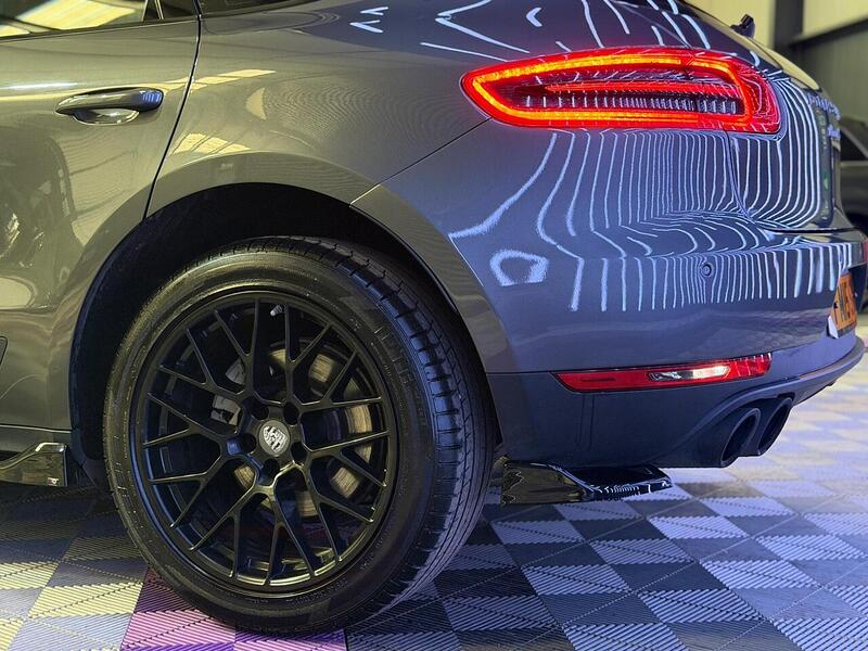 Porsche Macan 3.0 V6 S PDK 4WD Euro 6 (s/s) 5dr - U527
