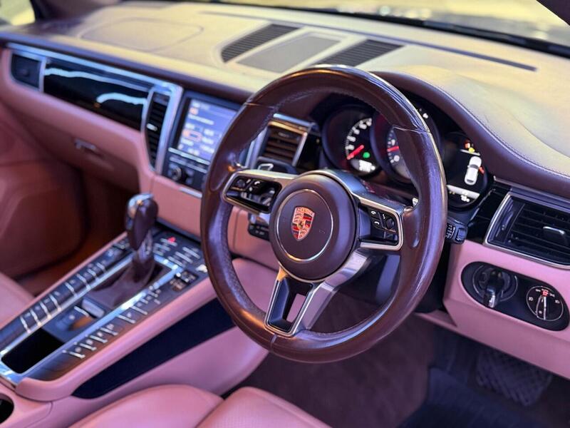 Porsche Macan 3.0 V6 S PDK 4WD Euro 6 (s/s) 5dr - U527