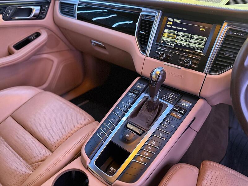 Porsche Macan 3.0 V6 S PDK 4WD Euro 6 (s/s) 5dr - U527