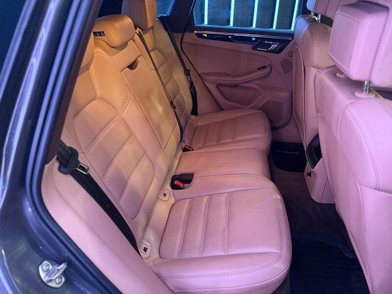 Porsche Macan 3.0 V6 S PDK 4WD Euro 6 (s/s) 5dr - U527