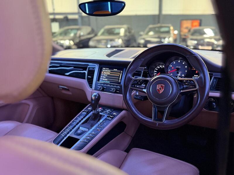 Porsche Macan 3.0 V6 S PDK 4WD Euro 6 (s/s) 5dr - U527