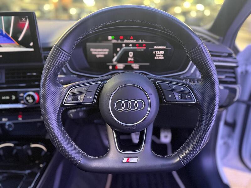 Audi A4 Avant 2.0 TDI 40 Black Edition S Tronic quattro Euro 6 (s/s) 5dr - U528