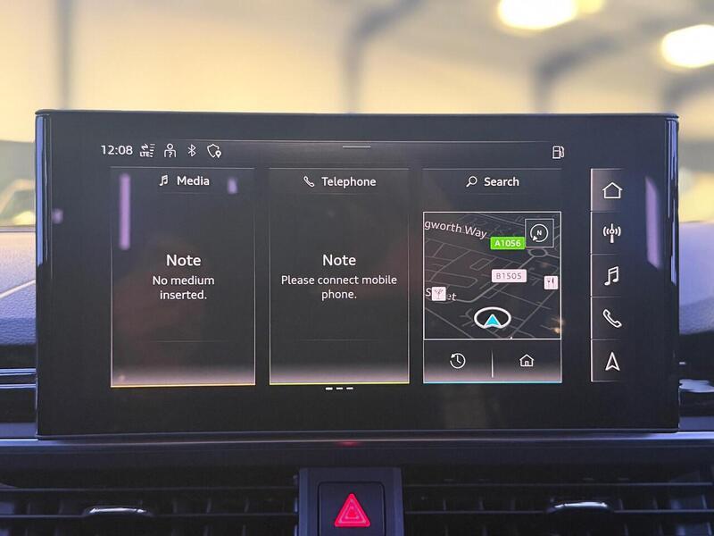 Audi A4 Avant 2.0 TDI 40 Black Edition S Tronic quattro Euro 6 (s/s) 5dr - U528