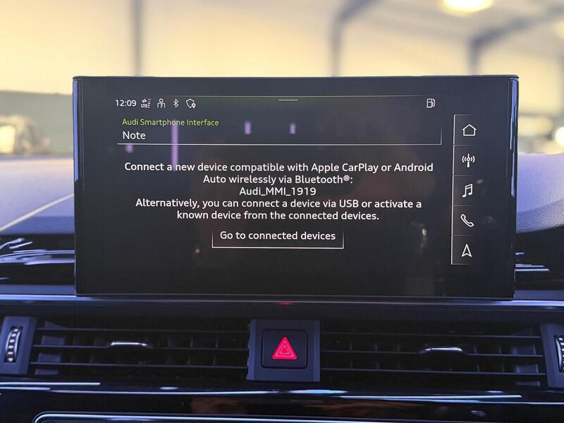 Audi A4 Avant 2.0 TDI 40 Black Edition S Tronic quattro Euro 6 (s/s) 5dr - U528