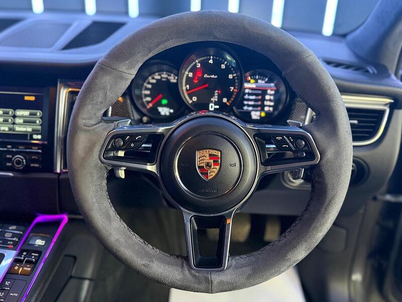 Porsche Macan 3.6T V6 Turbo PDK 4WD Euro 6 (s/s) 5dr - U531