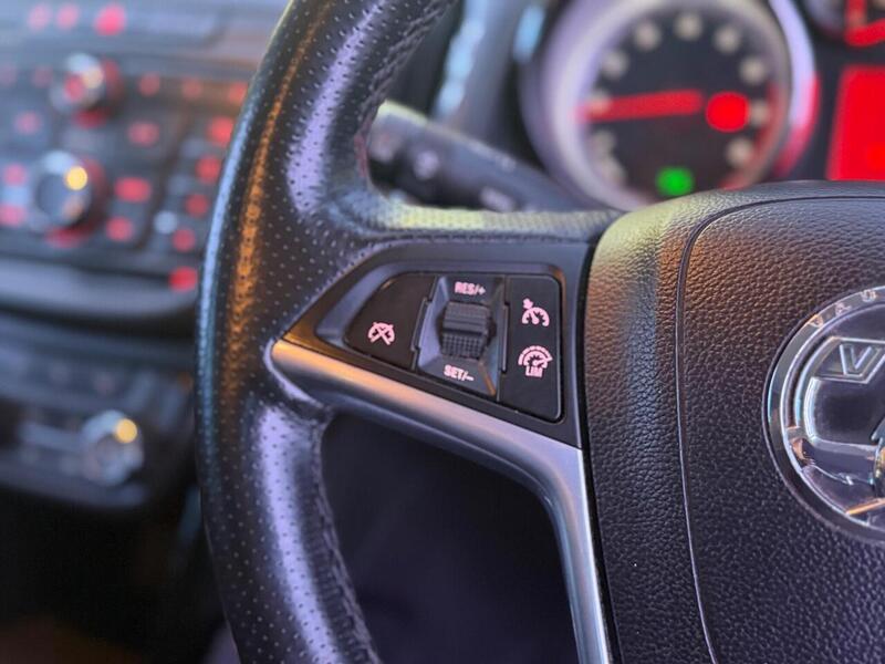 Vauxhall Zafira Tourer 1.4i Turbo SRi Auto Euro 6 5dr - U538