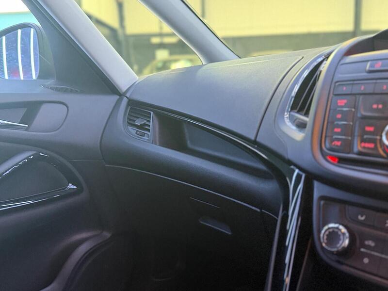 Vauxhall Zafira Tourer 1.4i Turbo SRi Auto Euro 6 5dr - U538