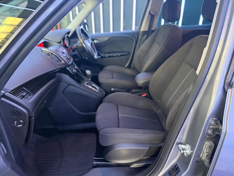 Vauxhall Zafira Tourer 1.4i Turbo SRi Auto Euro 6 5dr - U538