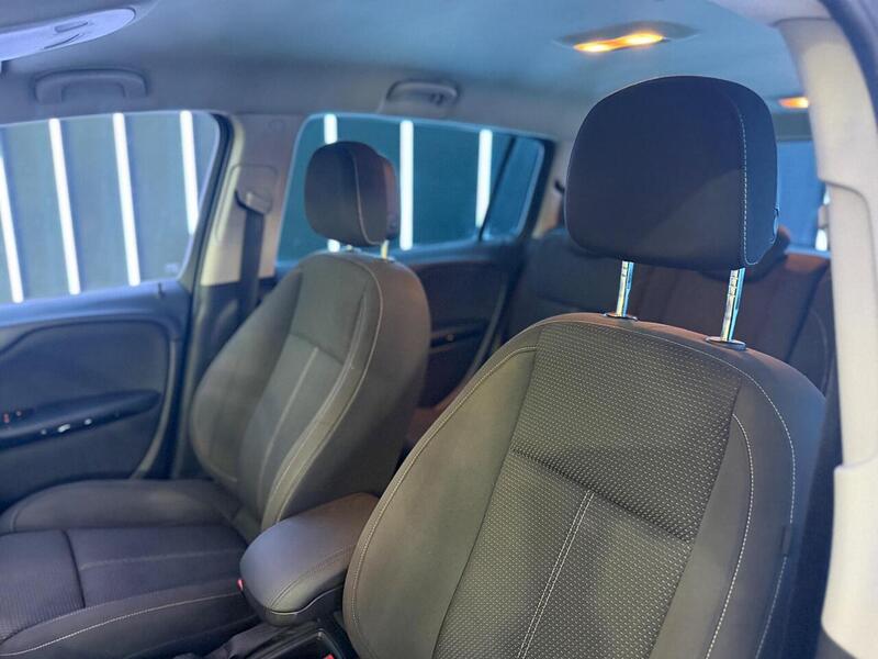 Vauxhall Zafira Tourer 1.4i Turbo SRi Auto Euro 6 5dr - U538