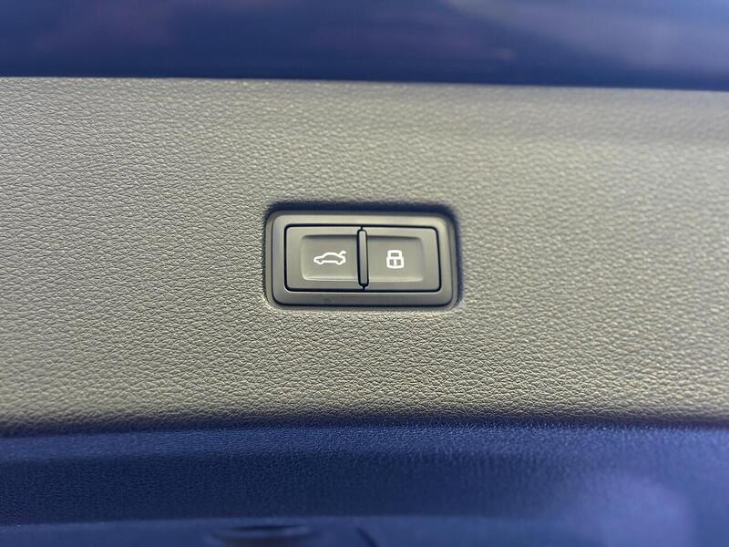 Audi Q8 3.0 TDI V6 50 Black Edition Tiptronic quattro Euro 6 (s/s) 5dr - U547