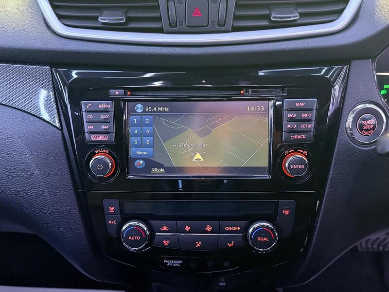 Nissan X-Trail 1.6 dCi Tekna XTRON Euro 6 (s/s) 5dr - U559