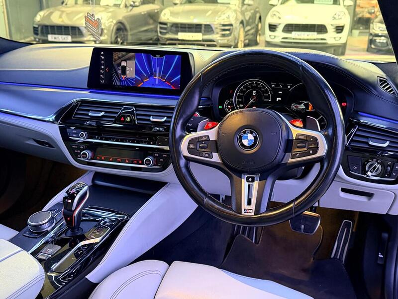 BMW M5 4.4i V8 Competition Steptronic xDrive Euro 6 (s/s) 4dr - U564