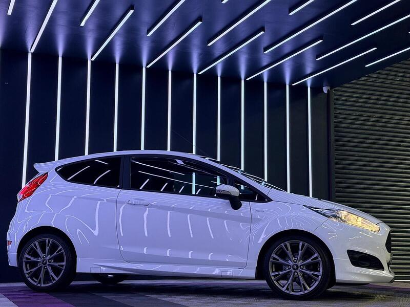 Ford Fiesta 1.0T EcoBoost ST-Line Euro 6 (s/s) 3dr - U568