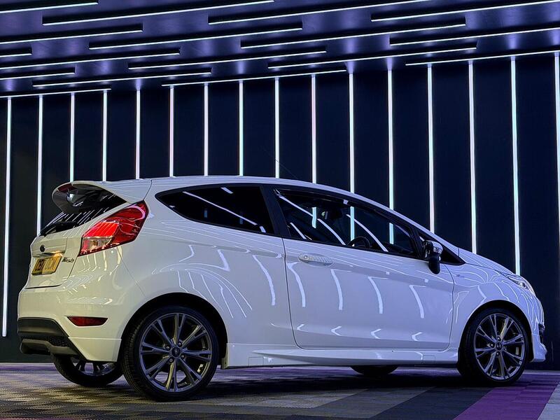 Ford Fiesta 1.0T EcoBoost ST-Line Euro 6 (s/s) 3dr - U568