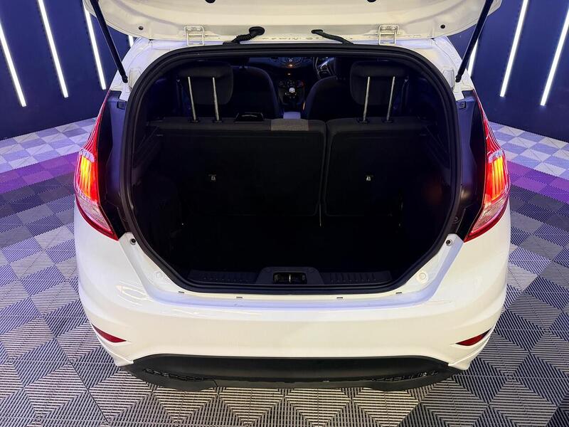 Ford Fiesta 1.0T EcoBoost ST-Line Euro 6 (s/s) 3dr - U568