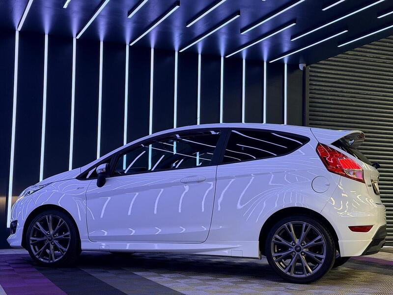 Ford Fiesta 1.0T EcoBoost ST-Line Euro 6 (s/s) 3dr - U568