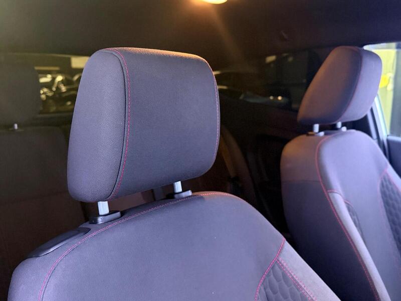 Ford Fiesta 1.0T EcoBoost ST-Line Euro 6 (s/s) 3dr - U568