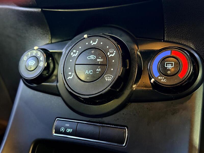 Ford Fiesta 1.0T EcoBoost ST-Line Euro 6 (s/s) 3dr - U568