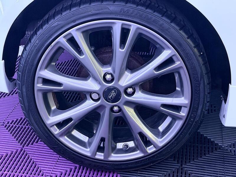 Ford Fiesta 1.0T EcoBoost ST-Line Euro 6 (s/s) 3dr - U568