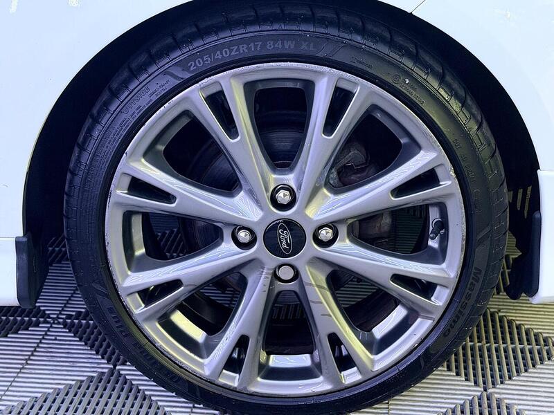 Ford Fiesta 1.0T EcoBoost ST-Line Euro 6 (s/s) 3dr - U568