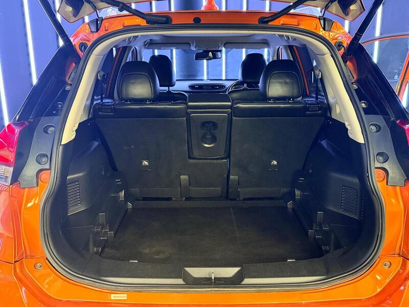 Nissan X-Trail 2.0 dCi Tekna XTRON 4WD Euro 6 (s/s) 5dr - U571