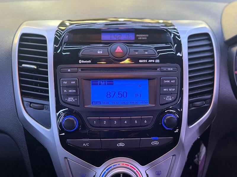 Hyundai ix20 1.6 Active Auto Euro 5 5dr - U574
