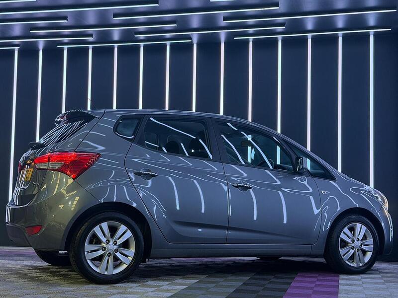 Hyundai ix20 1.6 Active Auto Euro 5 5dr - U574