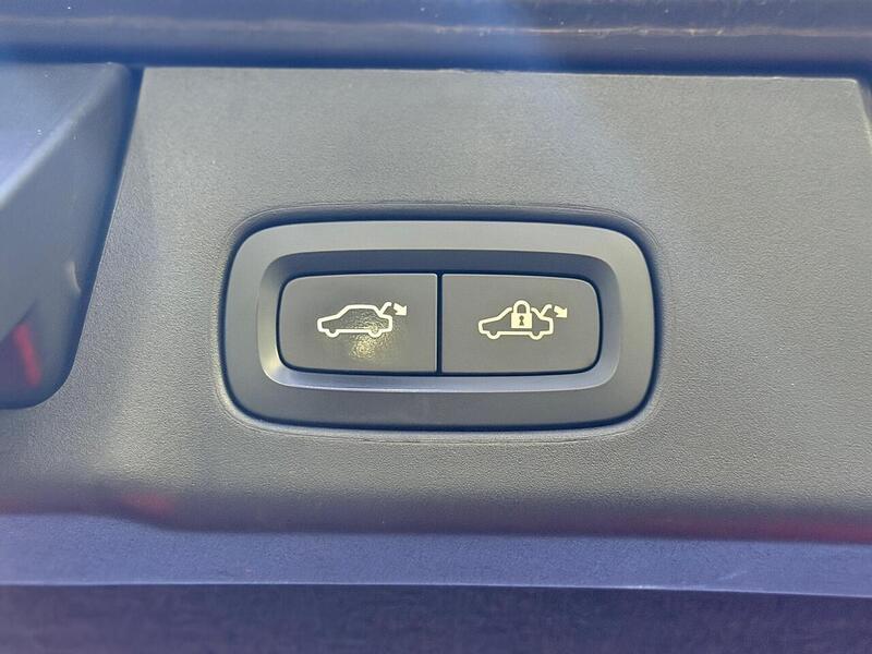 Volvo V90 2.0 D5 PowerPulse R-Design Pro Auto AWD Euro 6 (s/s) 5dr - U575