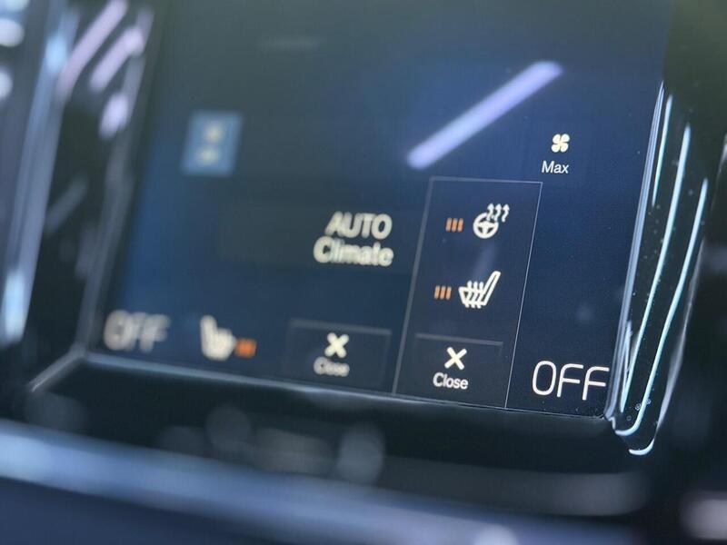 Volvo V90 2.0 D5 PowerPulse R-Design Pro Auto AWD Euro 6 (s/s) 5dr - U575