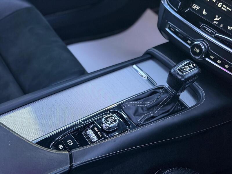 Volvo V90 2.0 D5 PowerPulse R-Design Pro Auto AWD Euro 6 (s/s) 5dr - U575