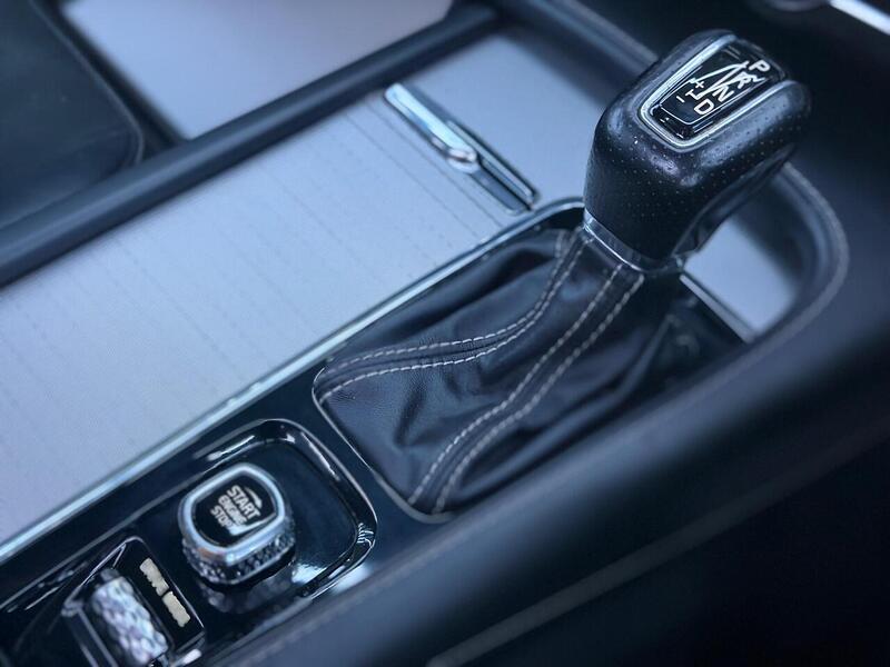 Volvo V90 2.0 D5 PowerPulse R-Design Pro Auto AWD Euro 6 (s/s) 5dr - U575