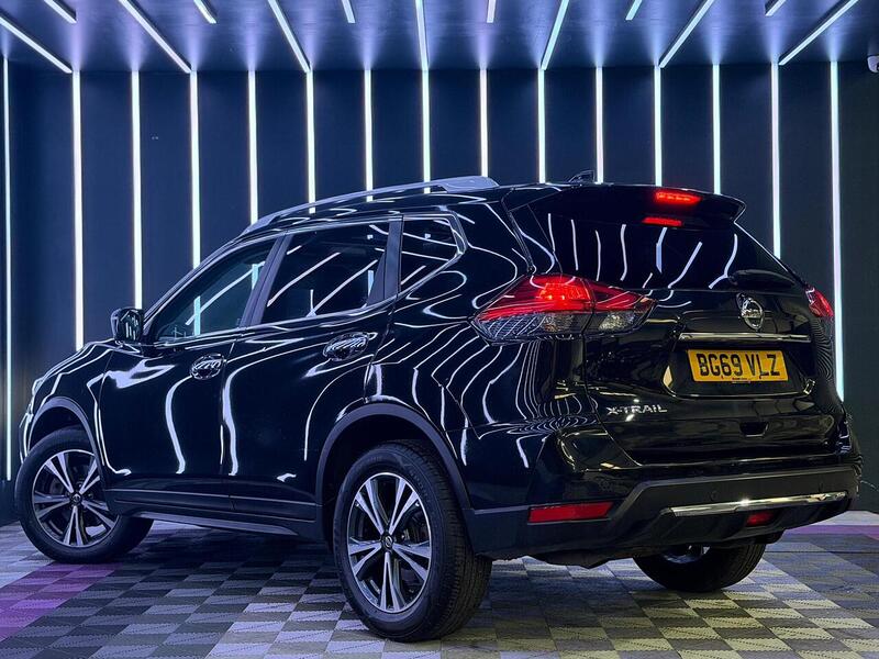 Nissan X-Trail 1.7 dCi N-Connecta CVT Euro 6 (s/s) 5dr - U576