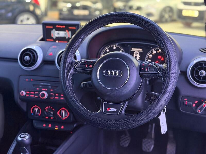 Audi A1 1.6 TDI S line Style Edition Sportback Euro 5 (s/s) 5dr - U579
