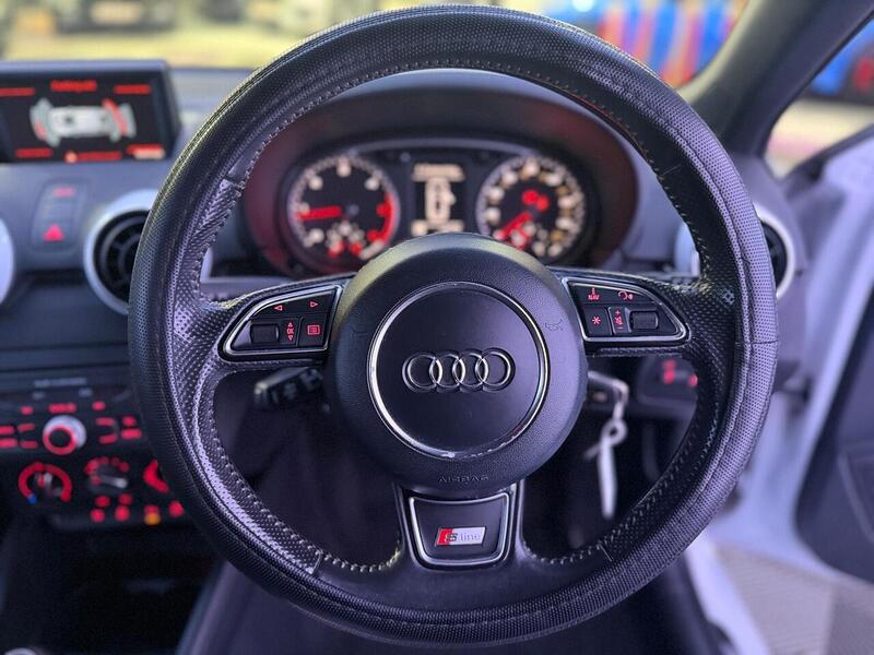 Audi A1 1.6 TDI S line Style Edition Sportback Euro 5 (s/s) 5dr - U579
