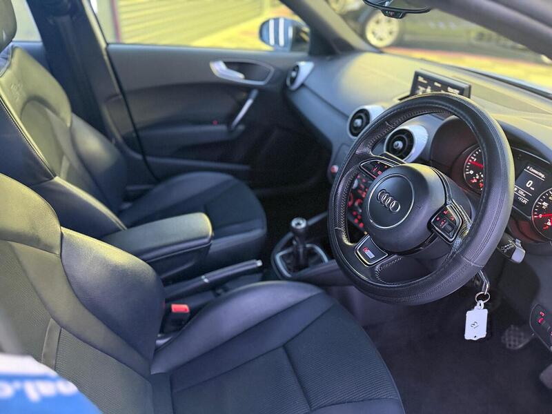 Audi A1 1.6 TDI S line Style Edition Sportback Euro 5 (s/s) 5dr - U579