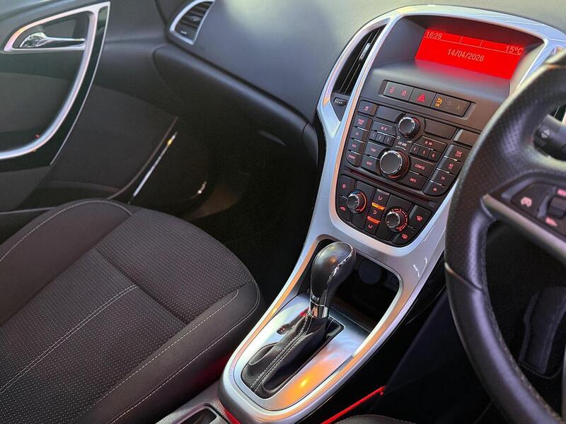 Vauxhall Astra 1.6 16v SRi Auto Euro 5 5dr - U581