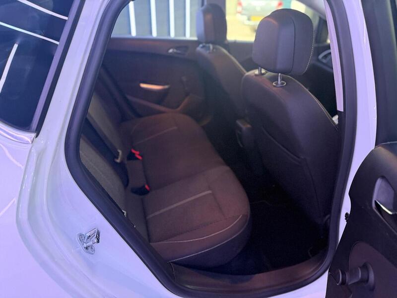 Vauxhall Astra 1.6 16v SRi Auto Euro 5 5dr - U581